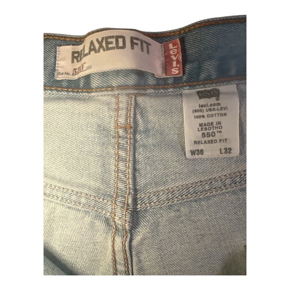 Vintage Levi's Jeans Mens 36x32 Faded Blue 550 Relaxed Fit 100% Cotton Y2K 90's - Picture 4 of 15